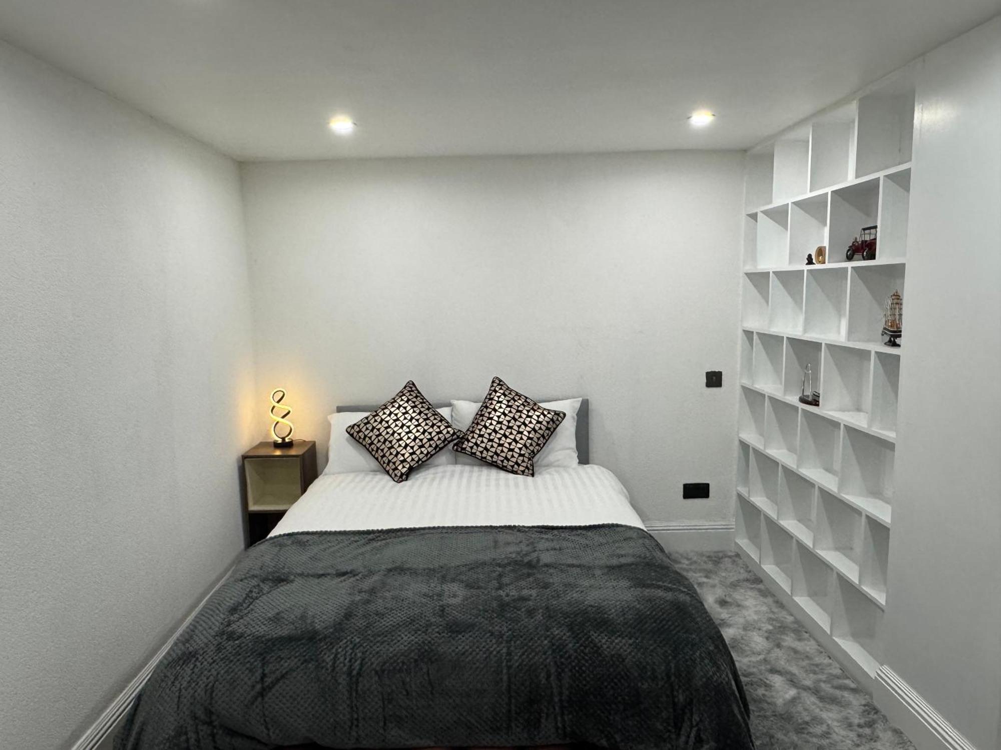 2 Bedroom Luxury Flat In Euston Londen Buitenkant foto